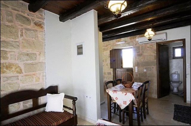 Esperides Stone Houses 古卡斯特隆 外观 照片